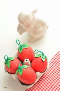Activité tutoriel - Printaniers avec des oeufs fraises